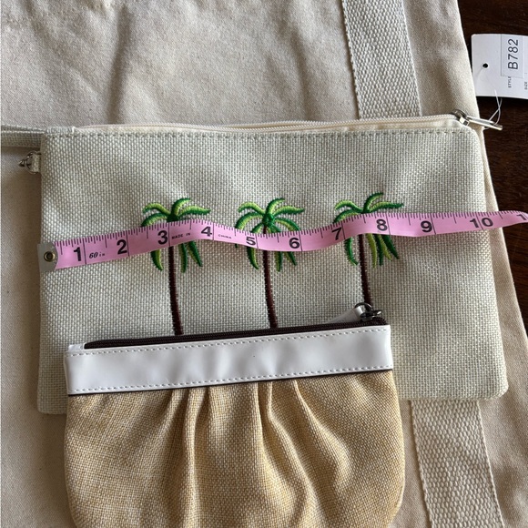 Pouch Set Of Two Cream and Green New - Picture 7 of 9